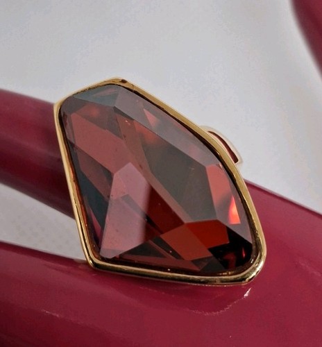 Cocktail ring gold tone - tone, glass