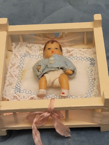 Vintage dollhouse baby doll - , in