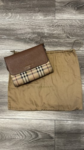 Authentic burberry vintage - burberry,