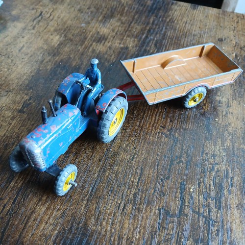 Dinky toys massey harris - toys,
