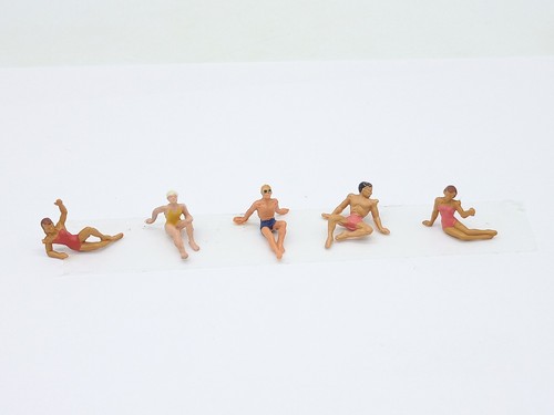 Preiser figures sunbathers - preiser,
