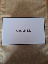 Large chanel gift - large, box