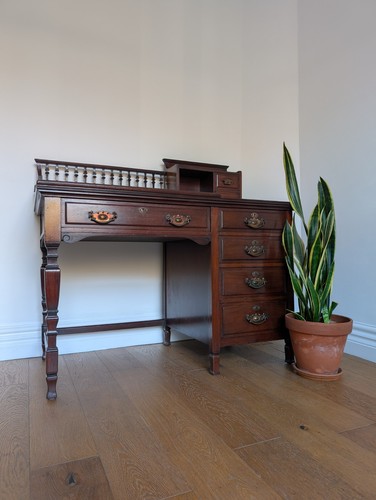 Antique sloped desk shapland - sloped,