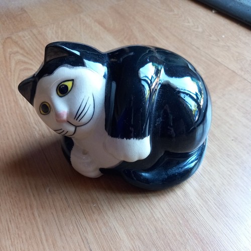Quail pottery black - , white