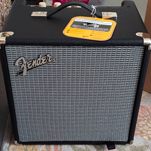 Fender rumble 25w bass - v3,