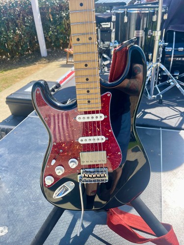 Left handed suhr classic - left,