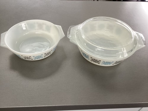 Vintage pyrex casserole - 2,