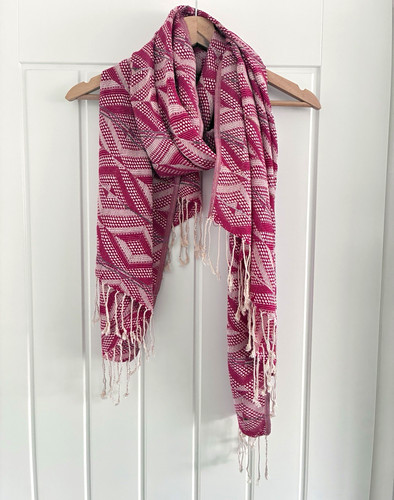 Berry red cream geometric - cream,