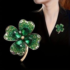 Womens Green Rhinestone Clover