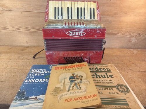 Gusti accordion blue bass - gusti, 40