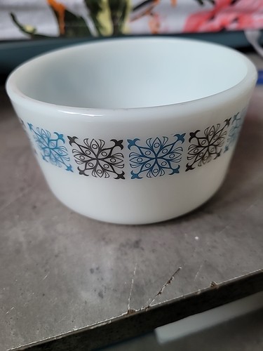 Vintage pyrex chelsea pattern - pyrex,