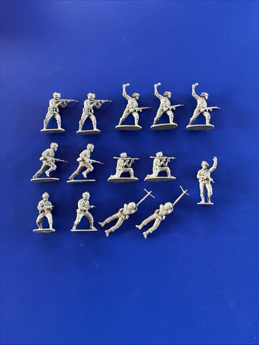 Airfix toy soldiers - airfix,