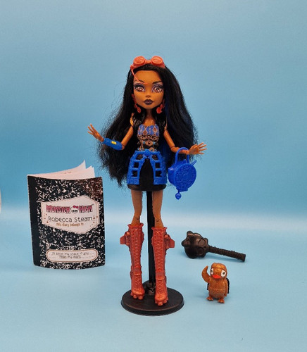 Mattel monster high doll - monster,