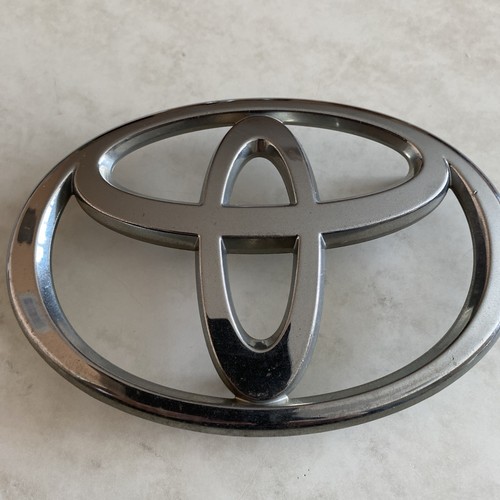 Used toyota avensis - used, front