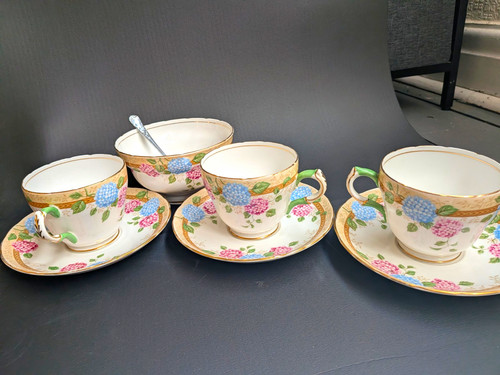 Grosvenor bone china floral - bone,