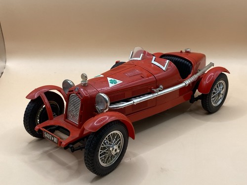 Bburago alfa romeo 2300 monza - romeo,
