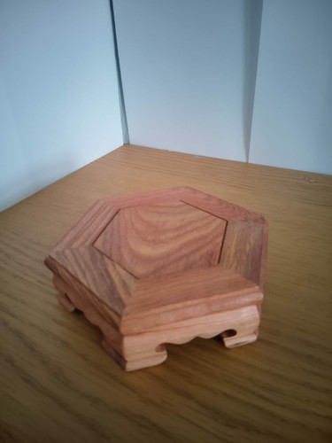 Wooden hexagonal plant - wooden,