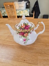 Vintage 1962 Royal Albert Old