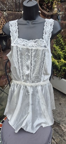 Vintage michael s white - st.michael, m&s