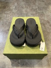 Gucci Tarifa Logo-Debossed