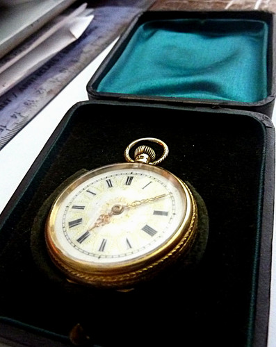 18k solid gold hand - solid, wind