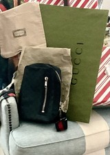 Men’s Gucci Small Slingbag Black Leather Crossbody Bag Authentic