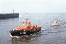RNLI Waveney Lifeboat ON 1065 - BARHAM (44-021)  - 6X4 (10X15) Photograph