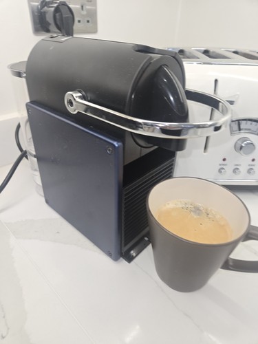Nespresso pixie coffee machine - nespresso,