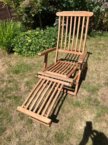 Hardwood steamer chair with - hardwood,