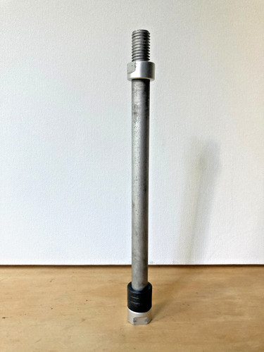 Tacx roller thru axle pin - thru,