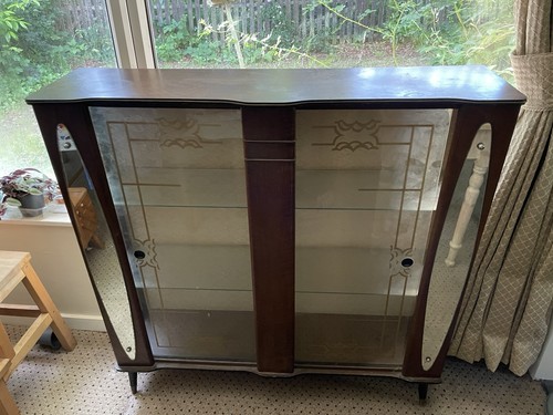 Display cabinet with - display,