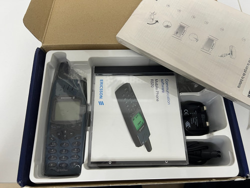 New ericsson r320sc vintage - r320sc,