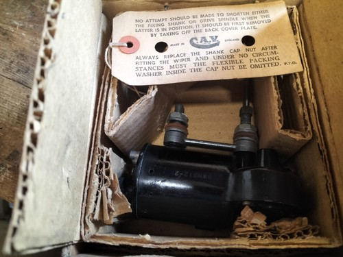 Windscreen wiper motor - windscreen,
