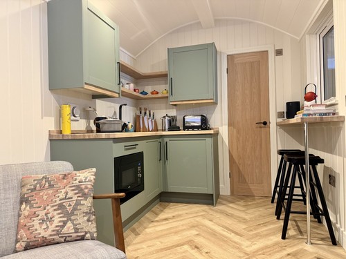Luxury shepherds hut - luxury,