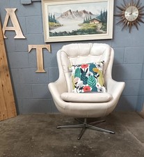  EGG SWIVEL CHAIR ~MID