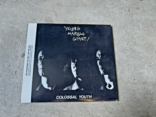 Young marble giants - giants, colossal