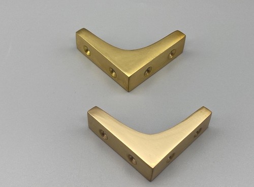 Brass cabinet corners 50mm - -,