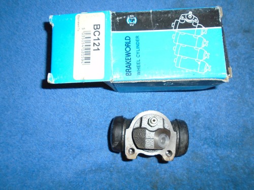 Peugeot 504 505 saloon - &,
