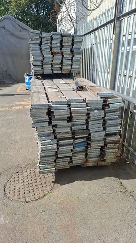 Wooden timber pallet collars