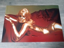 SHIRLEY EATON JAMES BOND SIGNED 12 X 8 AUTOGRAPHED STUNNING PHOTO...REAL 