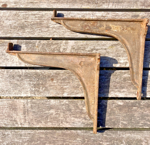 Pair plain vintage cast - plain,