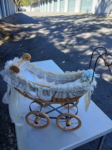 Vtg brown wicker rattan - vtg,