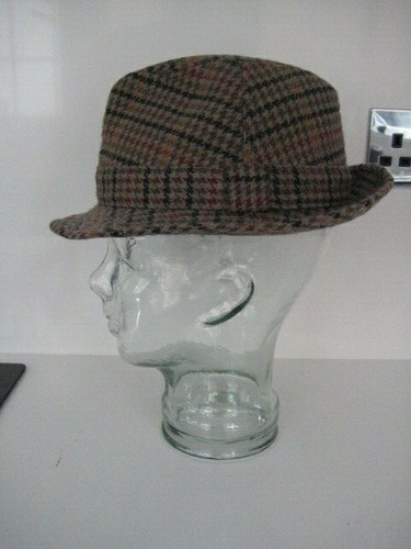 Vintage robbie christys london - robbie,