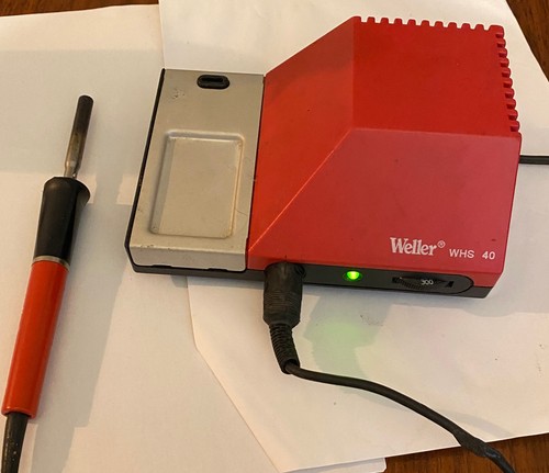 Weller soldering station - , whs