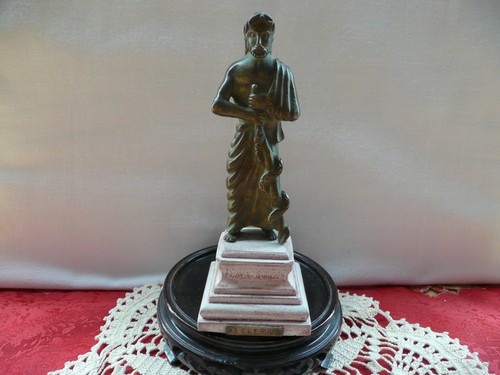Antique cast bronze sculpture - bronze,