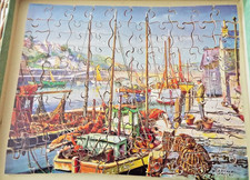 VICTORY HAND CUT WOODEN JIGSAW