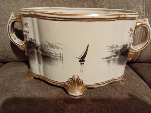 Jardiniere planter antique