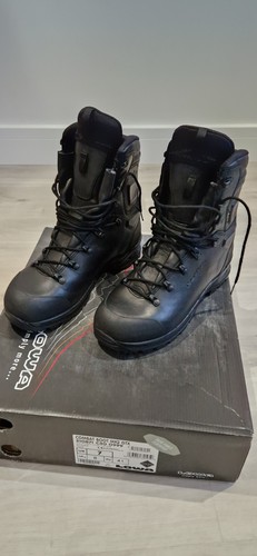 Size lowa boots only worn - size,