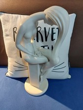 Fortuna Nude/Seated - 40cm