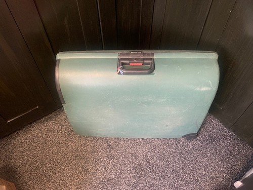 Carlton large green hardshell - carlton,